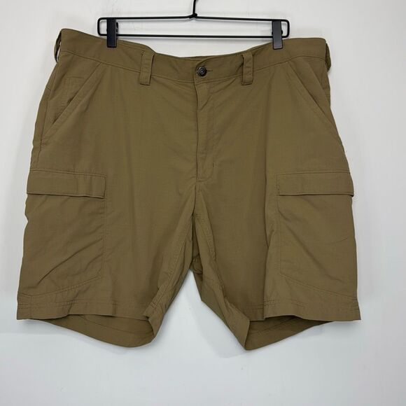 Duluth Armachillo Cooling 9" Cargo Shorts 40 - Picture 1 of 5
